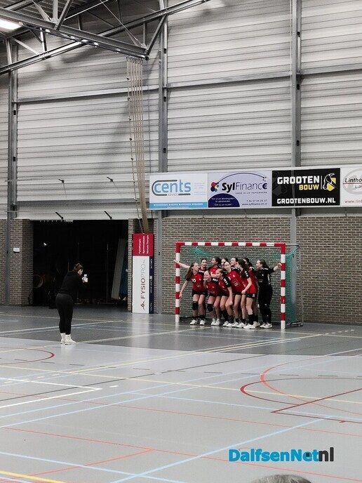 SV Dalfsen handbal B1 wint topper - Foto: Ingezonden foto