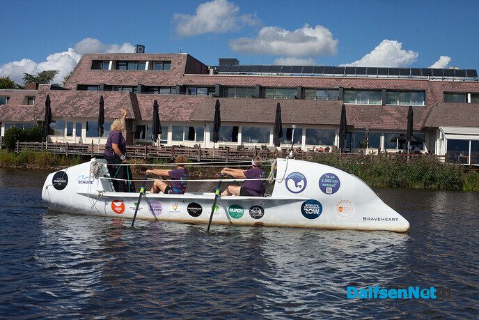 Drie oma’s roeien over de oceaan én schrijven een prentenboek - Foto: Ingezonden foto