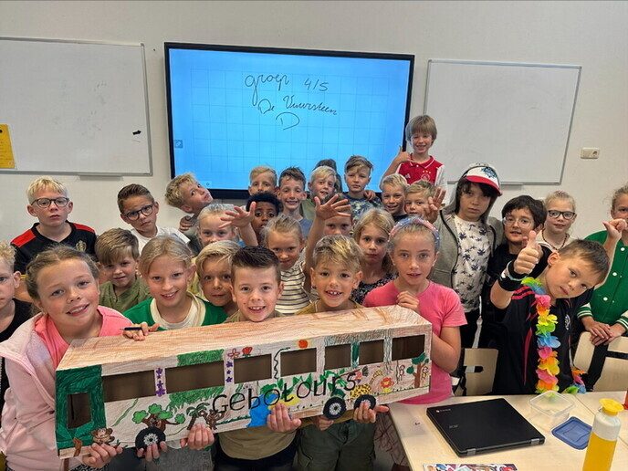 Klas uit Dalfsen ontwerpt échte touringcar - Foto: Ingezonden foto