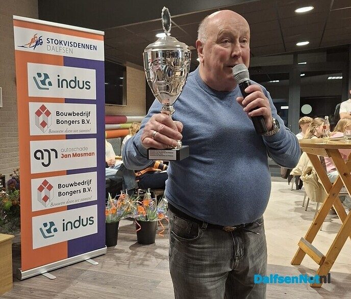 Feestelijke seizoensafsluiting ijsclub Stokvisdennen - Foto: Ingezonden foto