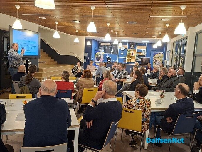 Drukbezocht debat in De Spil - Foto: Ingezonden foto