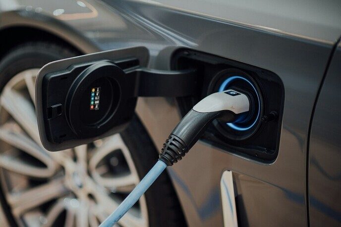 Elektrisch rijden wordt bereikbaar: private lease opent de deur