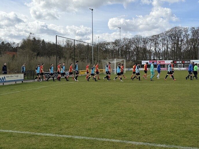 SV Dalfsen houdt lang stand tegen koploper DSVD - Foto: Ingezonden foto