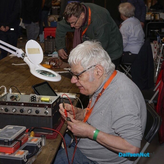 Veel bezoekers voor de Vintage & Techniekbeurs in De Spil - Foto: Paul Scholten