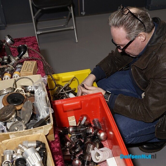 Veel bezoekers voor de Vintage & Techniekbeurs in De Spil - Foto: Paul Scholten