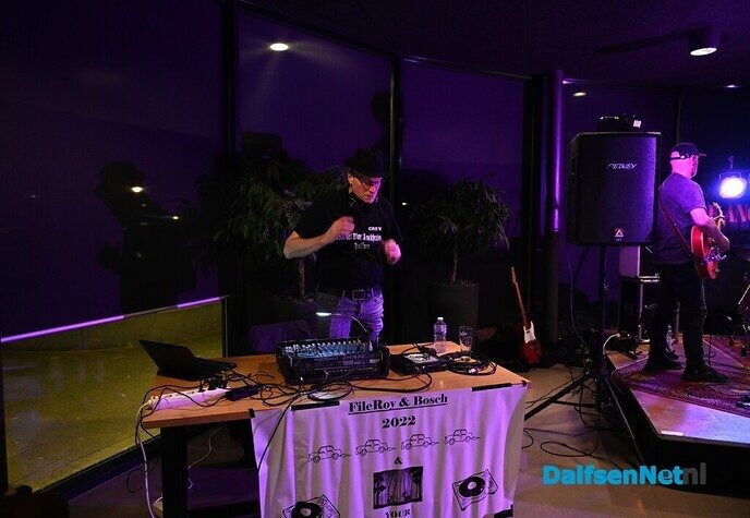 Swingende lenteRock in het Pluscafé - Foto: Johan Bokma