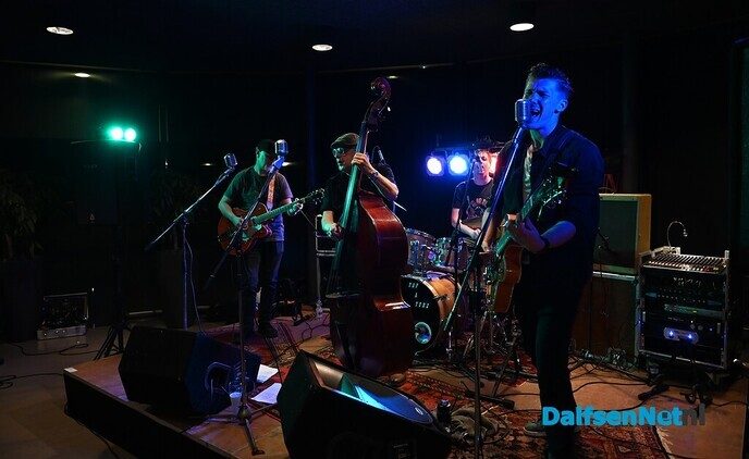 Swingende lenteRock in het Pluscafé - Foto: Johan Bokma