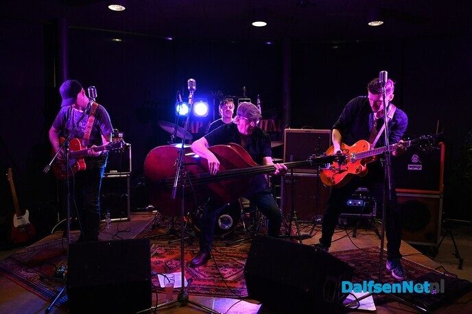 Swingende lenteRock in het Pluscafé - Foto: Johan Bokma