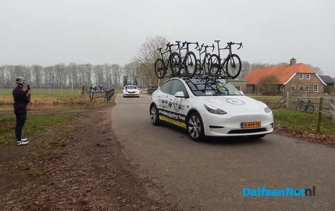 De Ster van Zwolle passeerde de gemeentegrens met Dalfsen - Foto: Willy