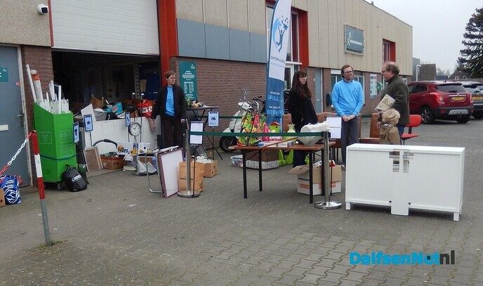 Ontspullen in Dalfsen loopt als een trein - Foto: Willy