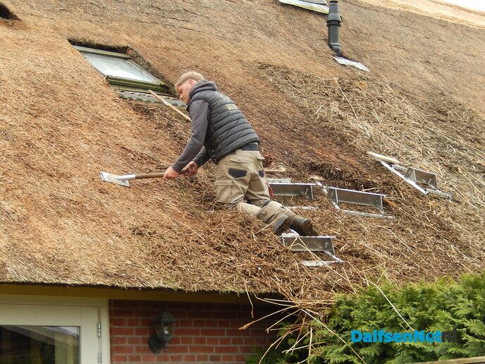 Op een frisse zaterdagochtend een ambacht op hoogte - Foto: Willy