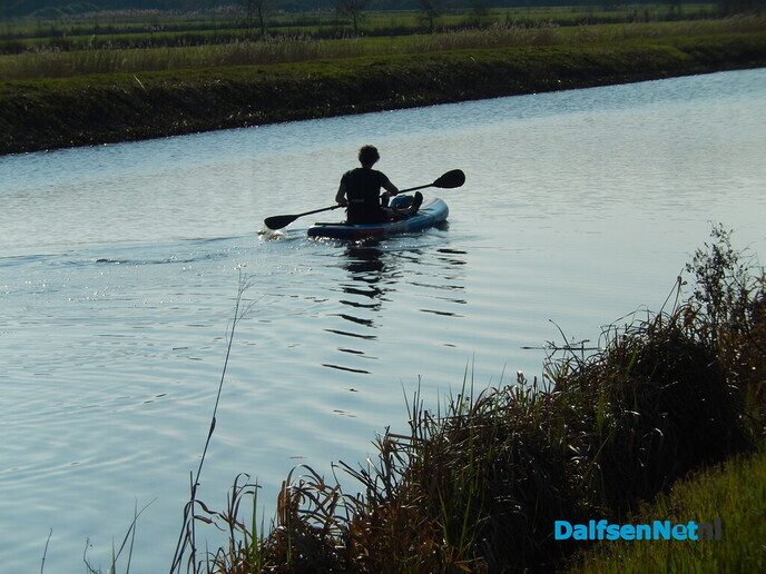 Het mooi weer brengt mensen wel op de been - Foto: Willy