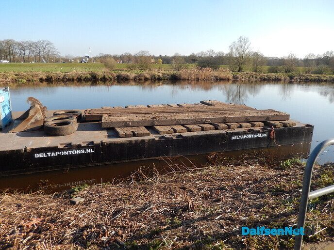 Werk aan de kade, Vecht of haven - Foto: Willy