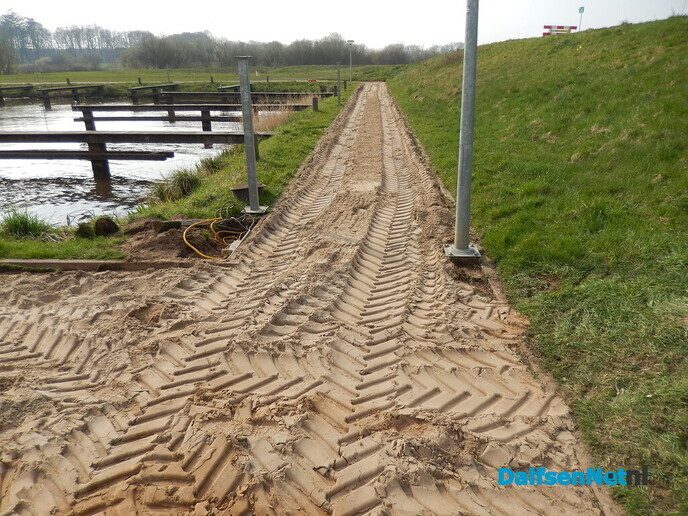 o.a. Baggeren van de haven en meer - Foto: Willy