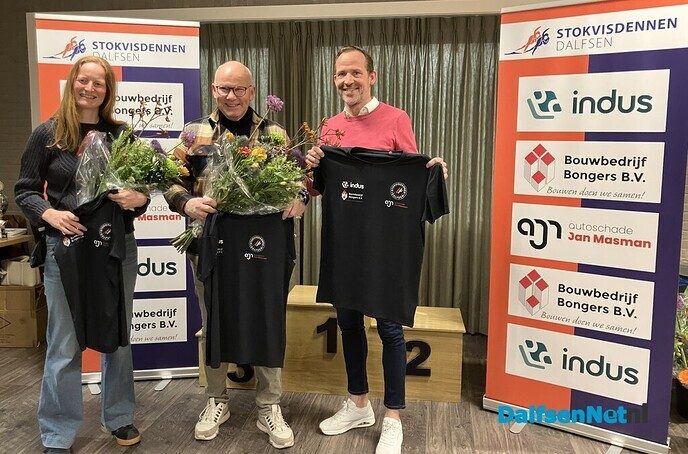 Feestelijke seizoensafsluiting ijsclub Stokvisdennen - Foto: Ingezonden foto