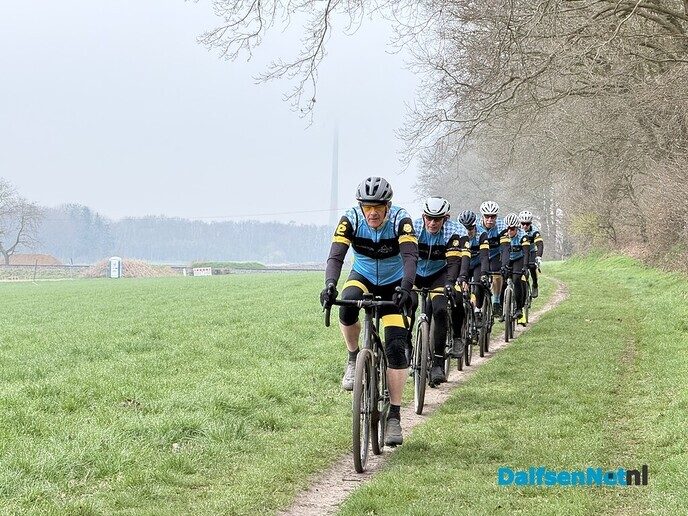 Toerclub Dalfsen fietste bij Bad Bentheim - Foto: Ingezonden foto
