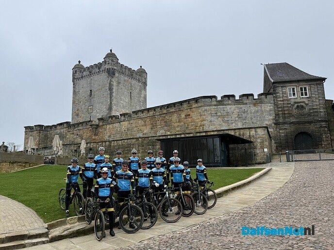 Toerclub Dalfsen fietste bij Bad Bentheim - Foto: Ingezonden foto