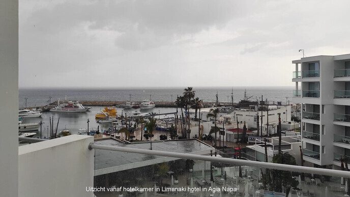 Anna Wytske en Rintje Raap zitten vast op Cyprus - Foto: Eigen geleverde foto