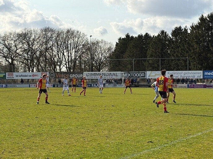 SV Dalfsen strijdend ten onder bij Raptim Coevorden - Foto: Ingezonden foto