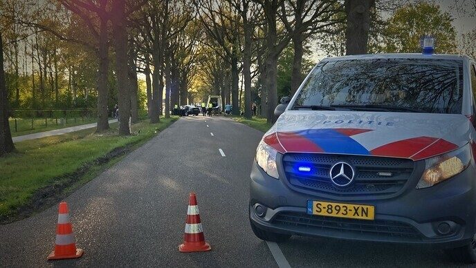 Ernstig verkeersongeval  Weerdhuisweg - Foto: Niels Jansen