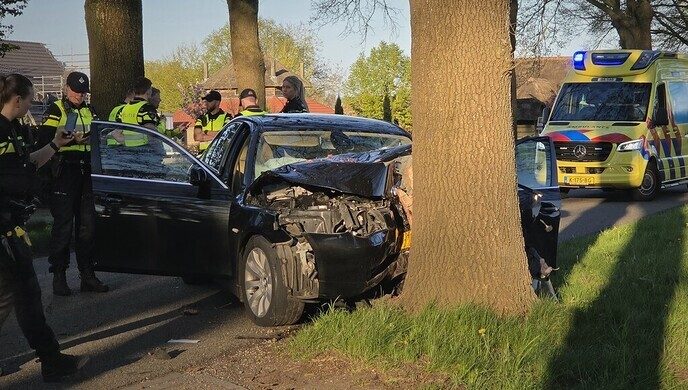 Ernstig verkeersongeval  Weerdhuisweg - Foto: Niels Jansen