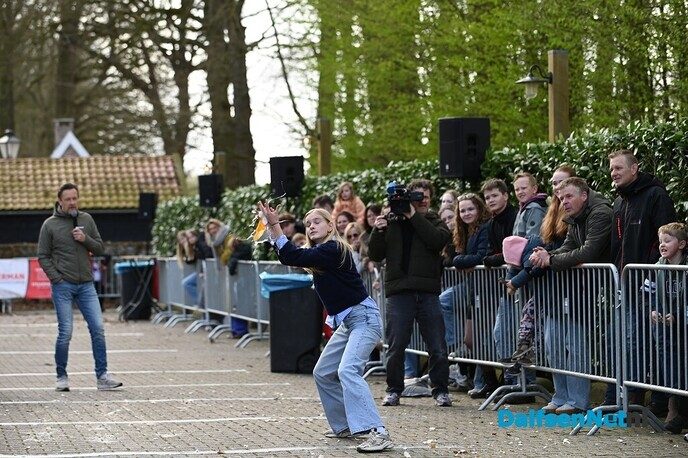 Eiergooien bij Partycentrum ’t Witte Peerd in Nieuwleusen - Foto: Johan Bokma