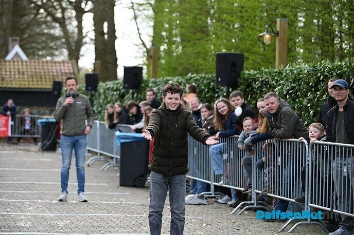Eiergooien bij Partycentrum ’t Witte Peerd in Nieuwleusen - Foto: Johan Bokma