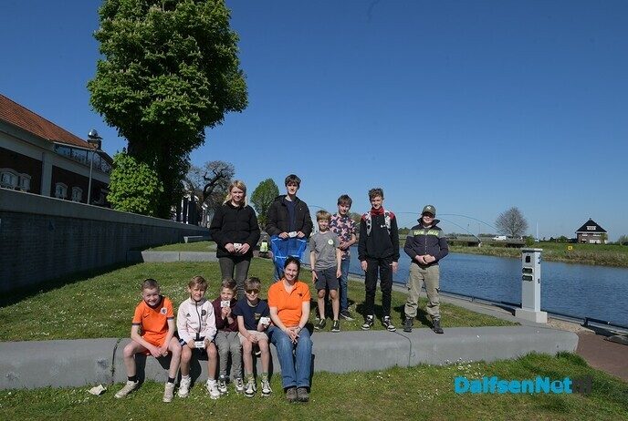 Vlaggenstok viswedstrijd een groot succes - Foto: Johan Bokma