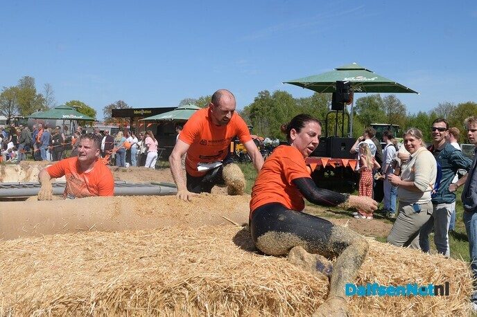 Een sportief spektakel bij de Morrenhof Jansen Dalfser Obstakelloop - Foto: Johan Bokma