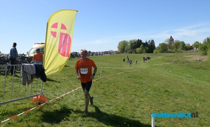 Een sportief spektakel bij de Morrenhof Jansen Dalfser Obstakelloop - Foto: Johan Bokma