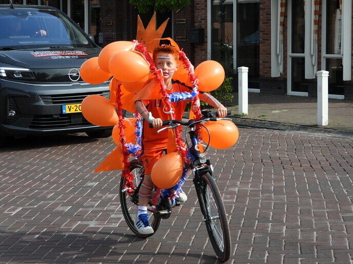 Koningsdag in Nieuwleusen - Foto: Femmie Smink