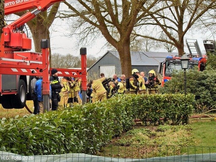 Brand woning rieten dak aan de Hout Es in Dalfsen (update)