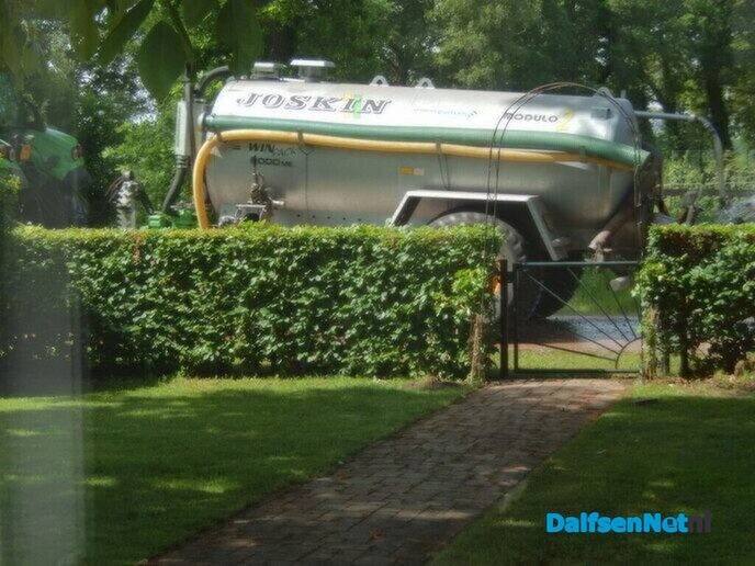 Geen gier, geen bier, maar water - Foto: Willy