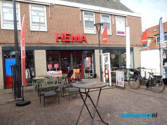 Levendige ochtendwandeling door Dalfsen - Foto: Willy