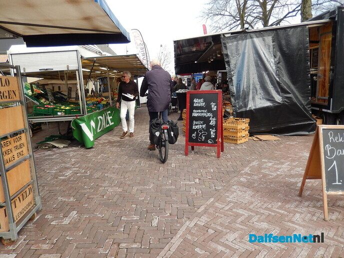 Levendige ochtendwandeling door Dalfsen - Foto: Willy