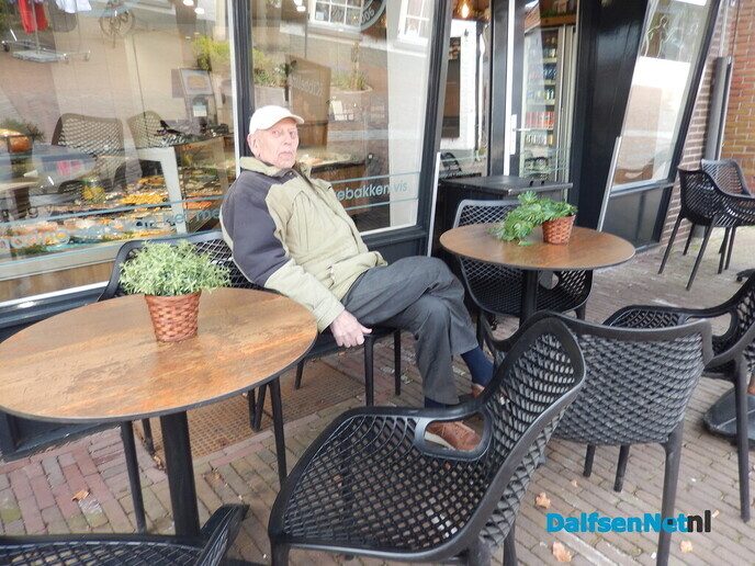 Levendige ochtendwandeling door Dalfsen - Foto: Willy