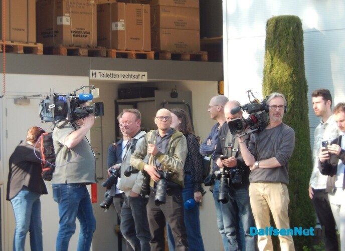 Koning Willem Alexander was vandaag heel dicht bij - Foto: Willy