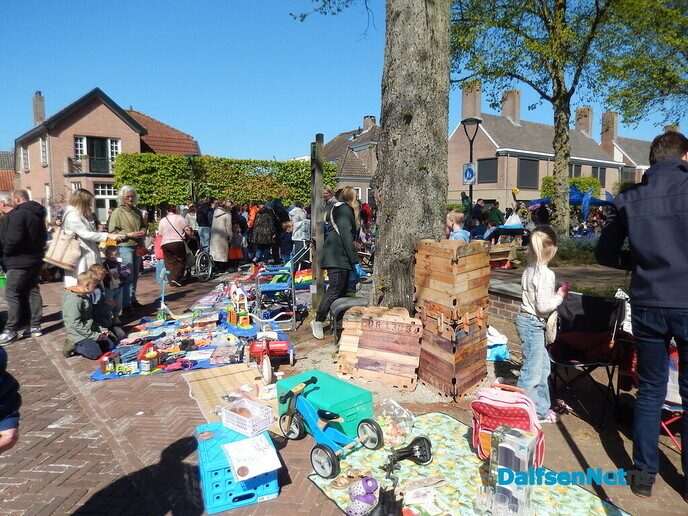 Hema Kleedjesmarkt supergezellig - Foto: Willy