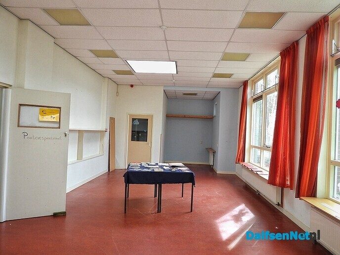 Basisschool Vinkenbuurt staat nu nog overeind - Foto: Femmie Smink