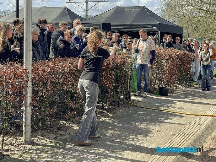 Eieren eten of zoeken?? Nee hoor, eieren gooien! - Foto: Ruud Montagne