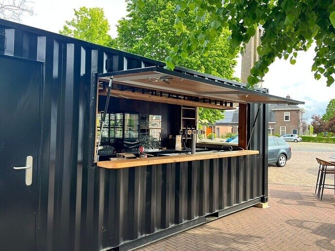 Nieuw bij Kappers een buitenbar: “Laat de zon maar komen!” - Foto: Ingezonden foto
