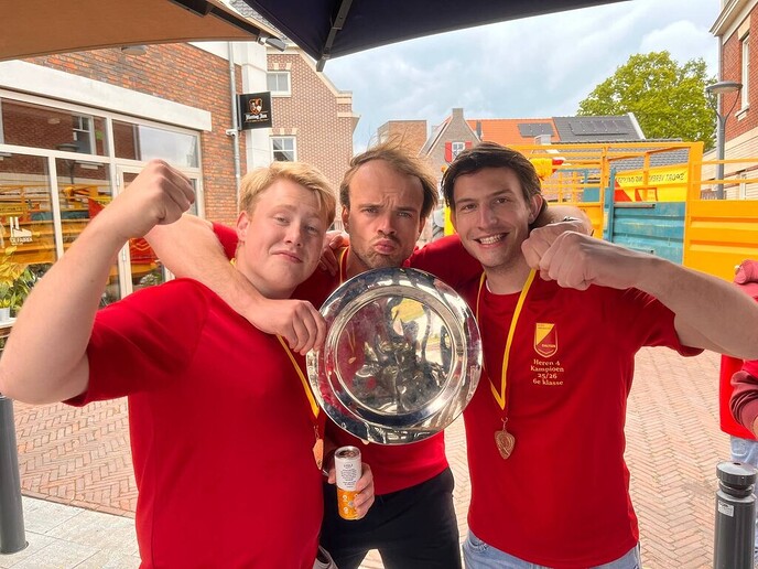 Dalfsen 4 sluit roodgeel tijdperk af met kampioenschap