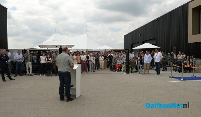 Ramaker Bouw en Hakkert Deuren en Kasten officieel geopend - Foto: Johan Bokma