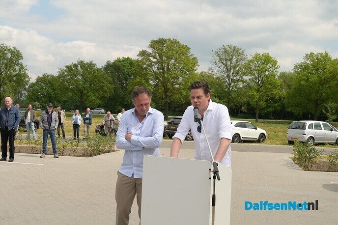 Ramaker Bouw en Hakkert Deuren en Kasten officieel geopend - Foto: Johan Bokma