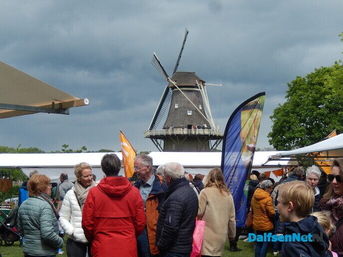 Stralende momenten op de boerenmarkt tijdens een zonnige ochtend - Foto: Willy