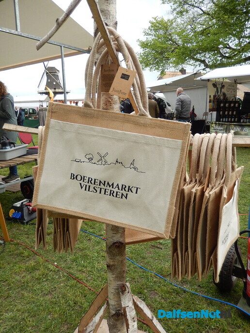 Stralende momenten op de boerenmarkt tijdens een zonnige ochtend - Foto: Willy