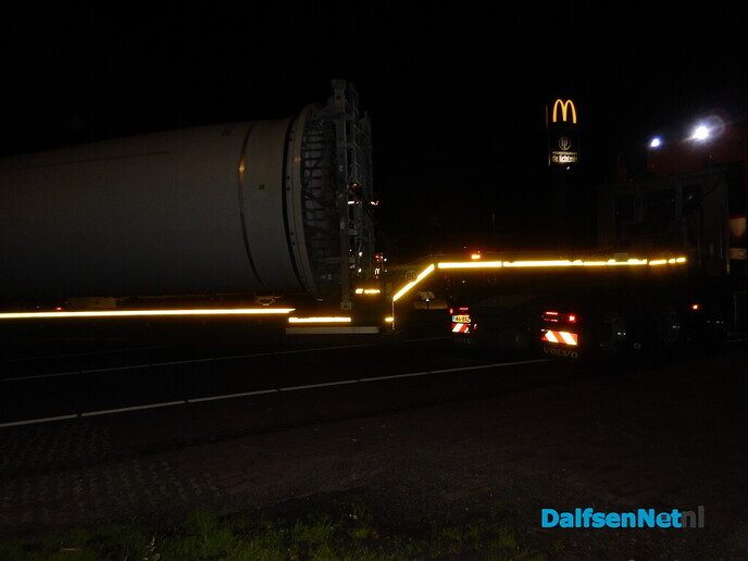Wieken windturbine Nieuwleusen in aantocht - Foto: Willy