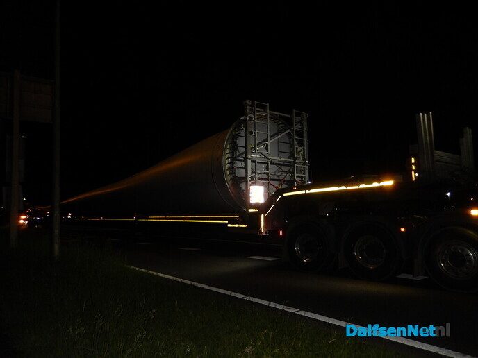 Wieken windturbine Nieuwleusen in aantocht - Foto: Willy