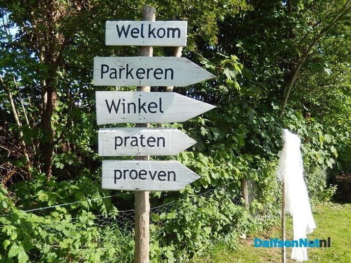 Boerenmarkt en openhuis Vechterweerd - Foto: Willy