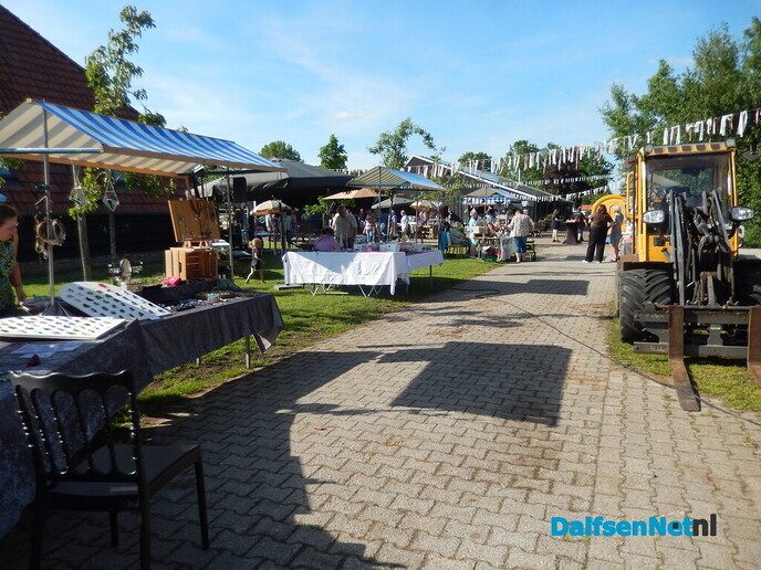 Boerenmarkt en openhuis Vechterweerd - Foto: Willy